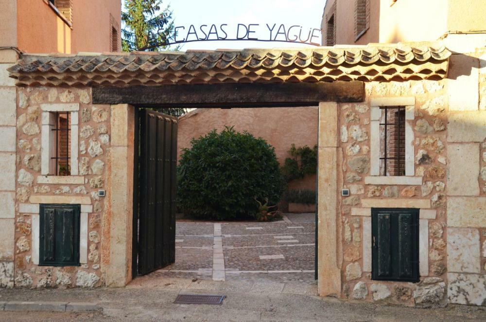 Las Casas De Yaguee, Ayllon Santa Maria de Riaza المظهر الخارجي الصورة